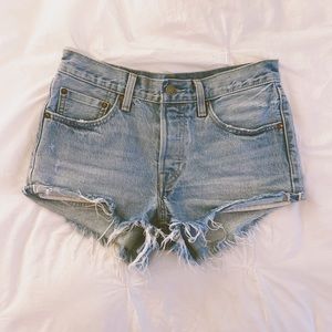 Levi’s high rise denim shorts
